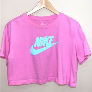 // NIKE Tee //